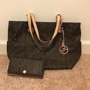 Michaels Kors Purse and Wallet Set Brown